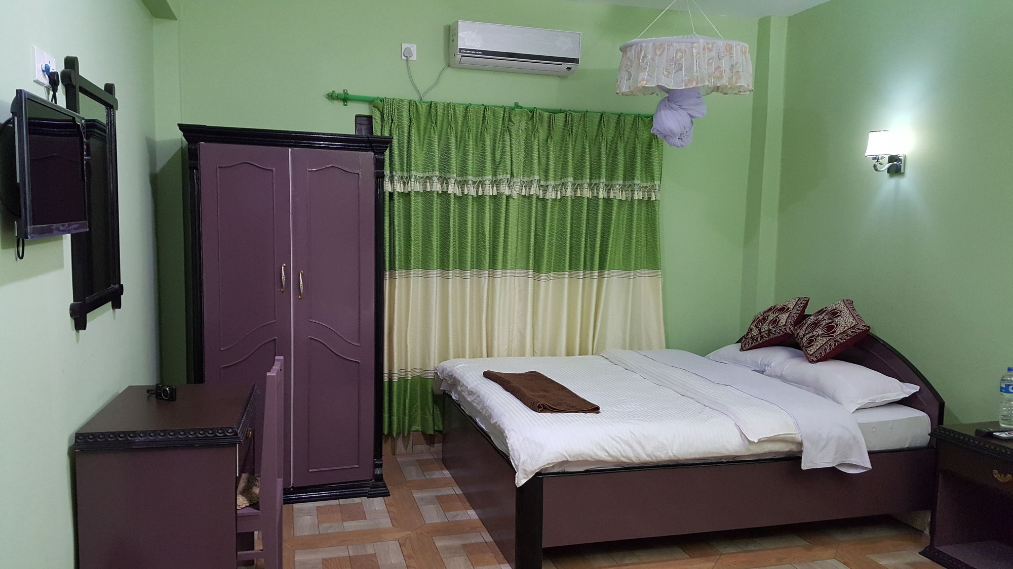 Ama Garden Sauraha Hotell Eksteriør bilde