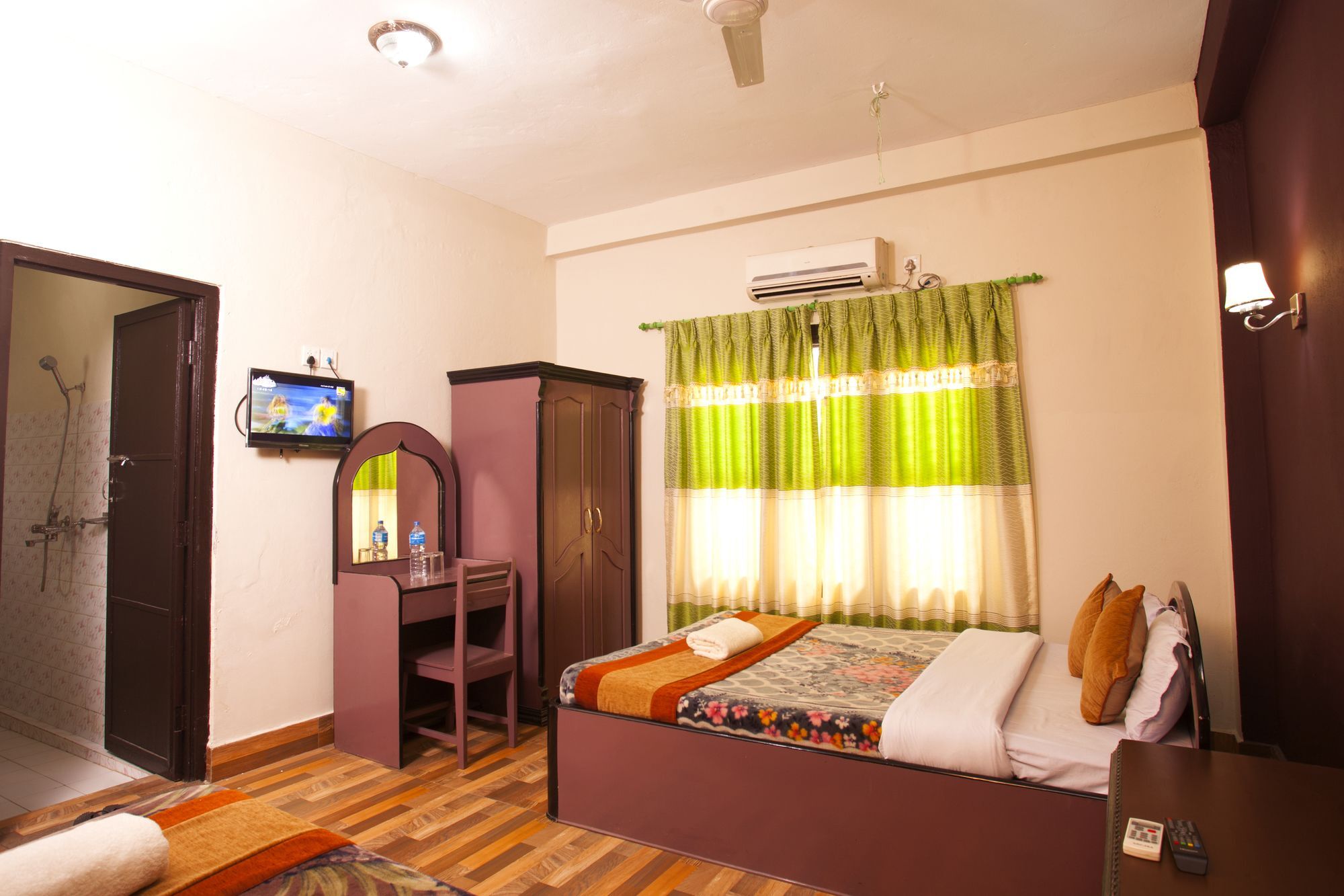 Ama Garden Sauraha Hotell Eksteriør bilde