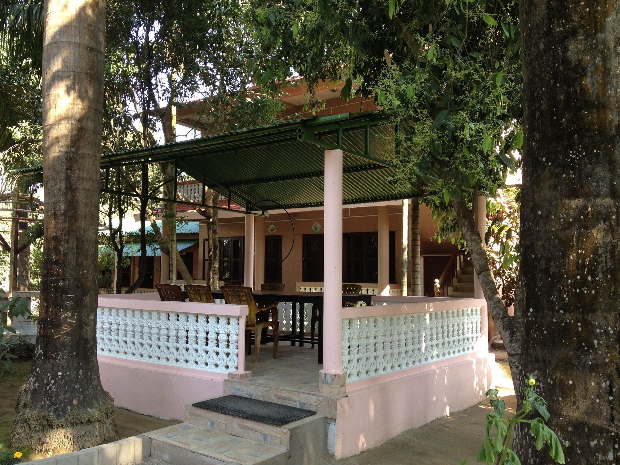 Ama Garden Sauraha Hotell Eksteriør bilde